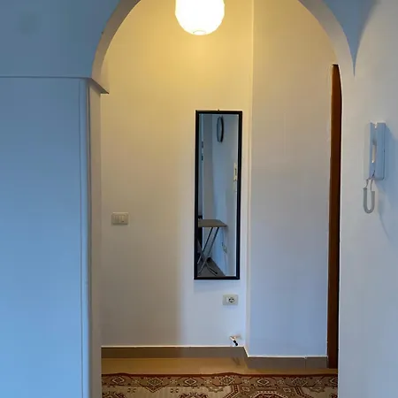招待所 Private In Villa, City Side 地拉那